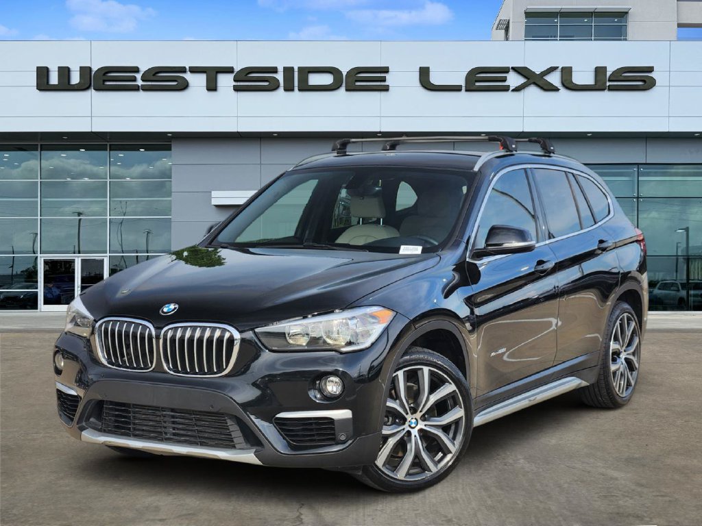 Used 2017 BMW X1 xDrive28i AWD/4WD image 1