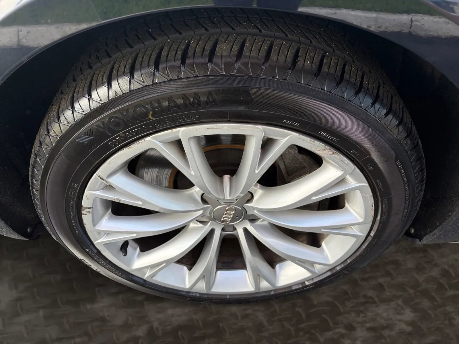 Used 2012 Audi A8 L 4.2 image 34