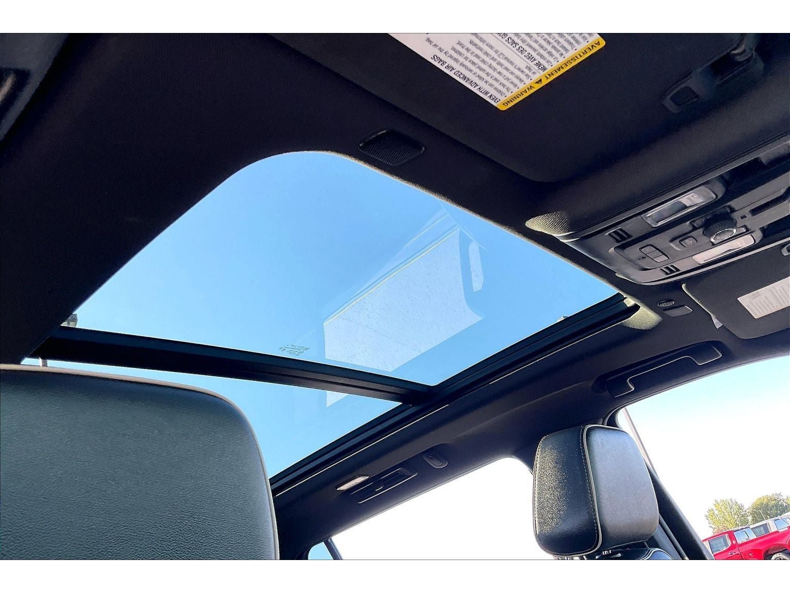 Used 2023 Chevrolet Suburban Premier AWD/4WD image 24