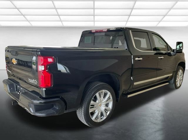 Used 2024 Chevrolet Silverado 1500 High Country w/ High Country Premium Package image 6
