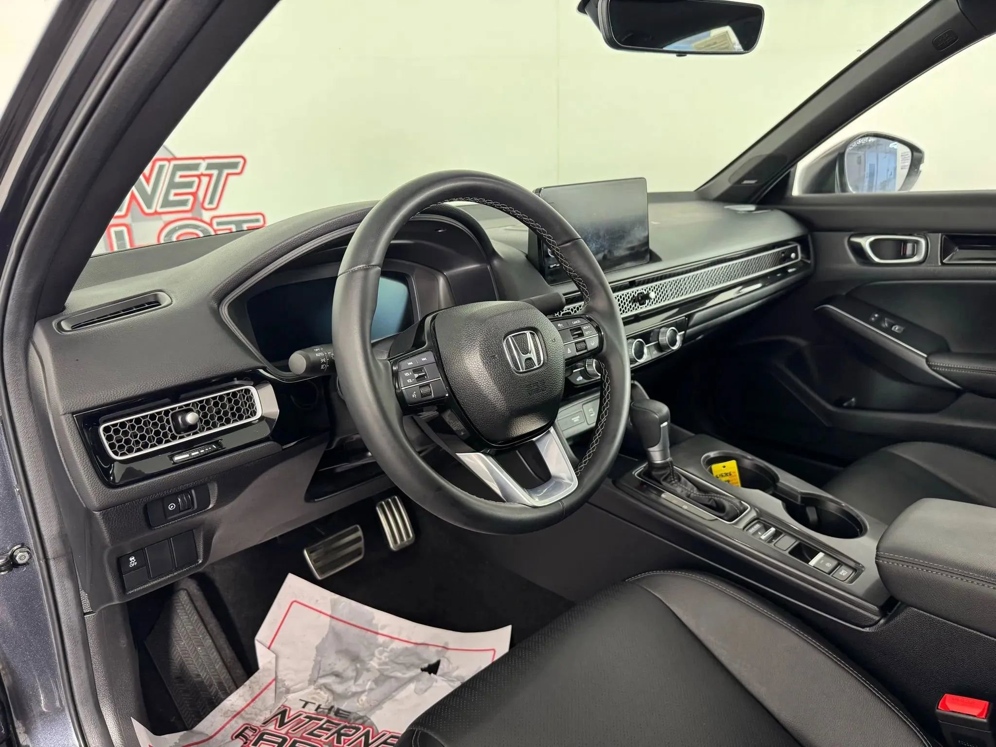 Used 2025 Honda Civic Sport Touring image 10