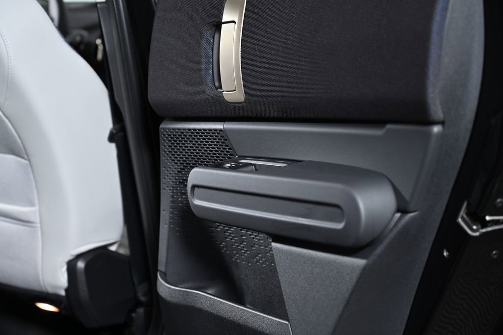 Certified 2025 MINI Cooper Countryman S w/ Comfort Package Max image 33