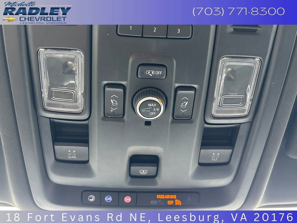 Used 2022 Chevrolet Tahoe Z71 w/ Luxury Package AWD/4WD image 21