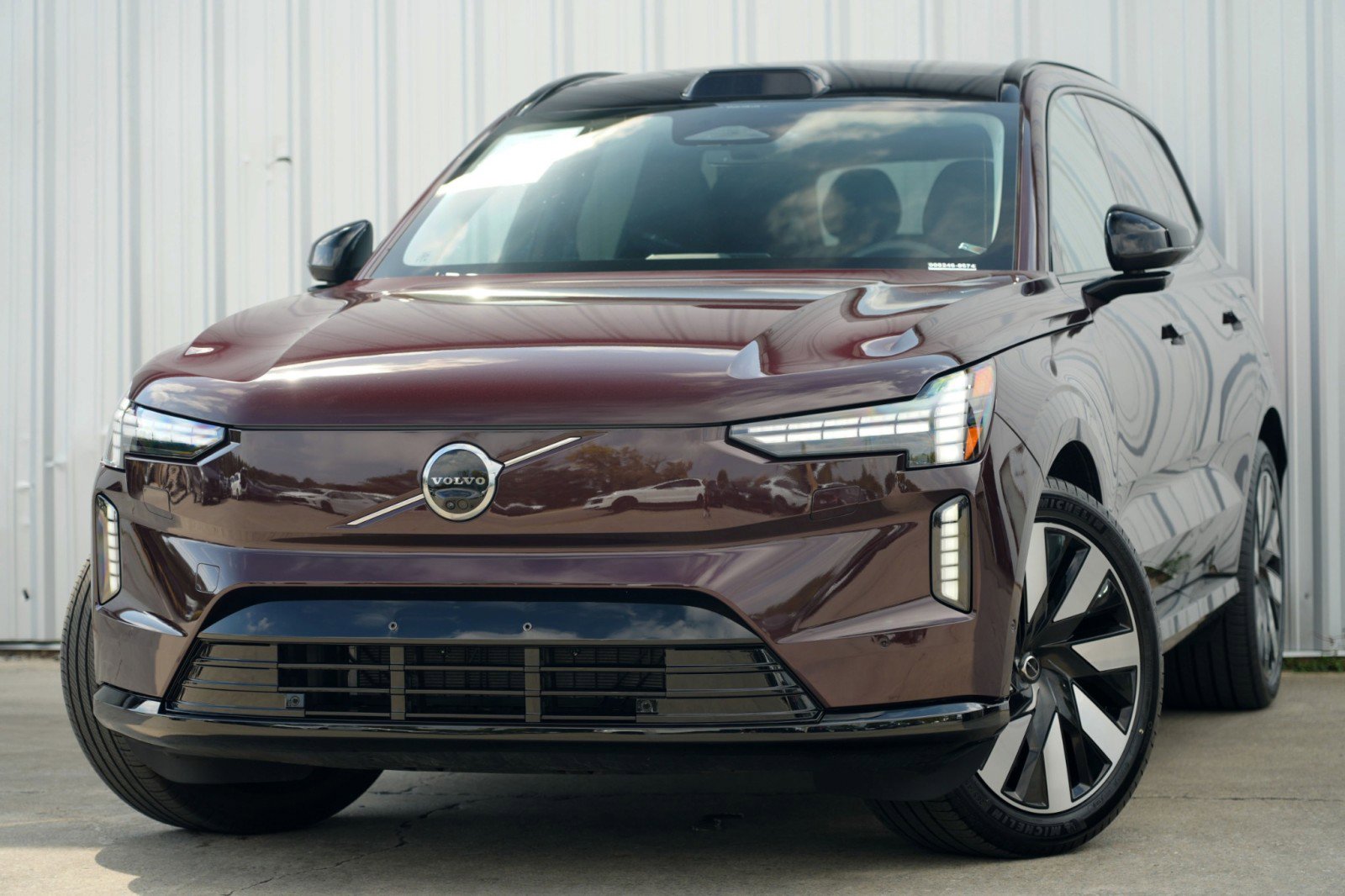 Used 2025 Volvo EX90 Ultra image 3