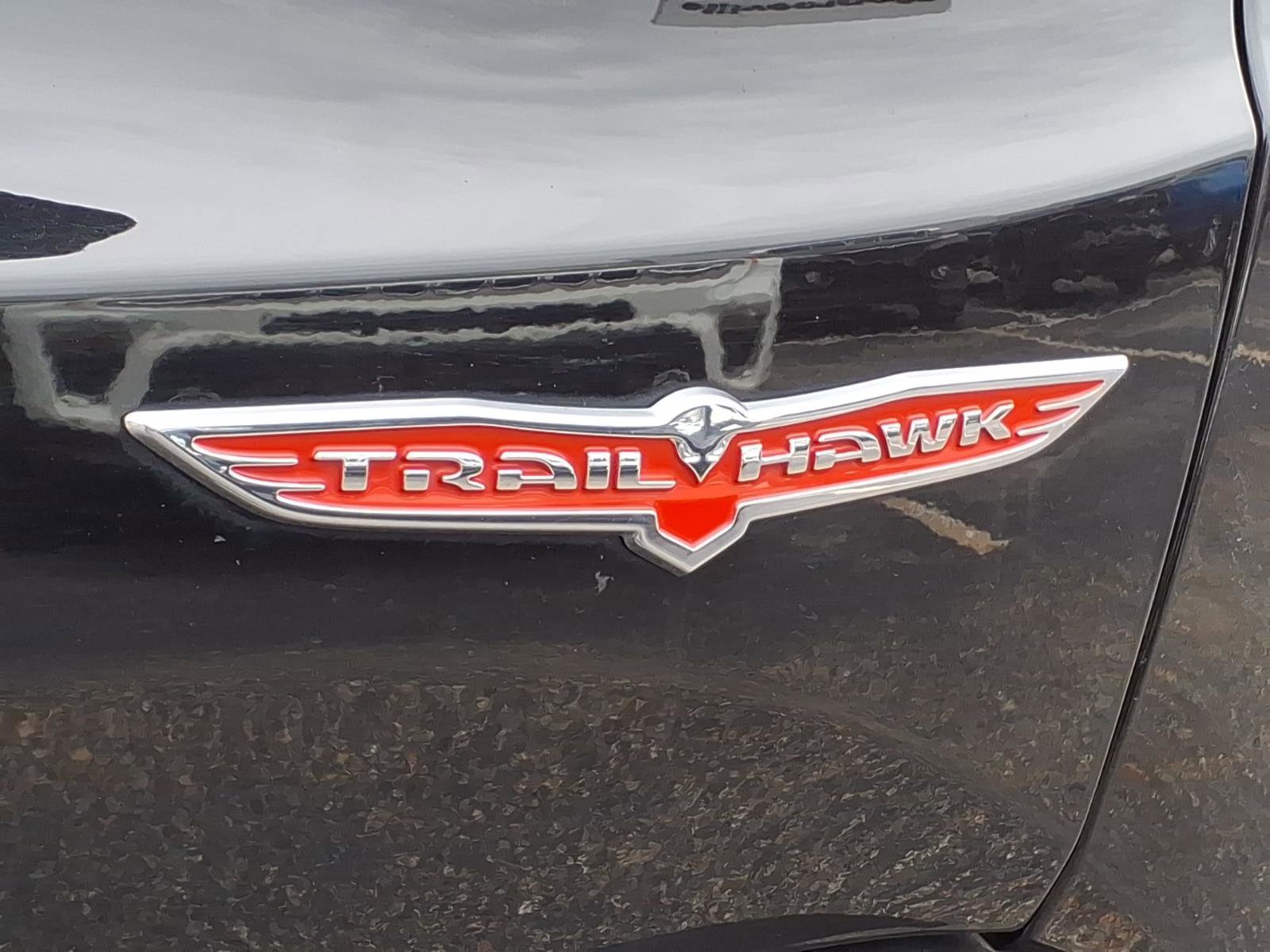 Certified 2022 Jeep Renegade Trailhawk w/ Sun/Sound Group AWD/4WD image 7