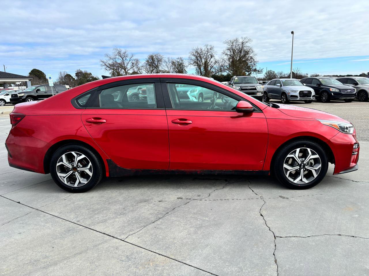 Used 2021 Kia Forte LXS image 3