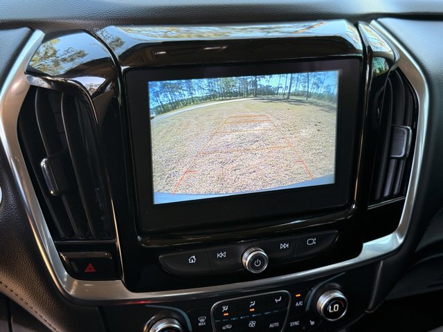 Used 2019 Chevrolet Traverse LT FWD image 19