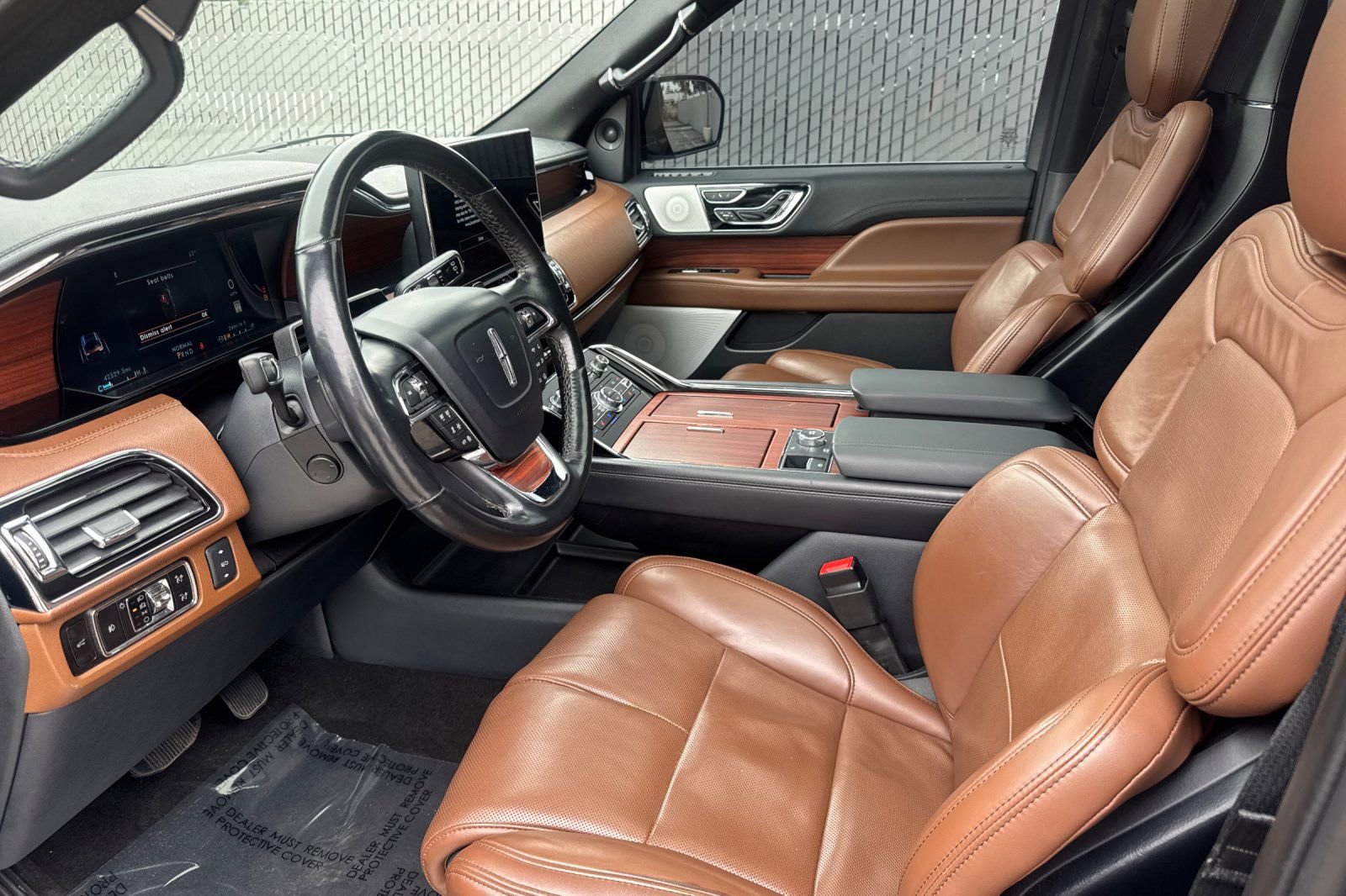 Certified 2023 Lincoln Navigator L Reserve AWD/4WD image 10