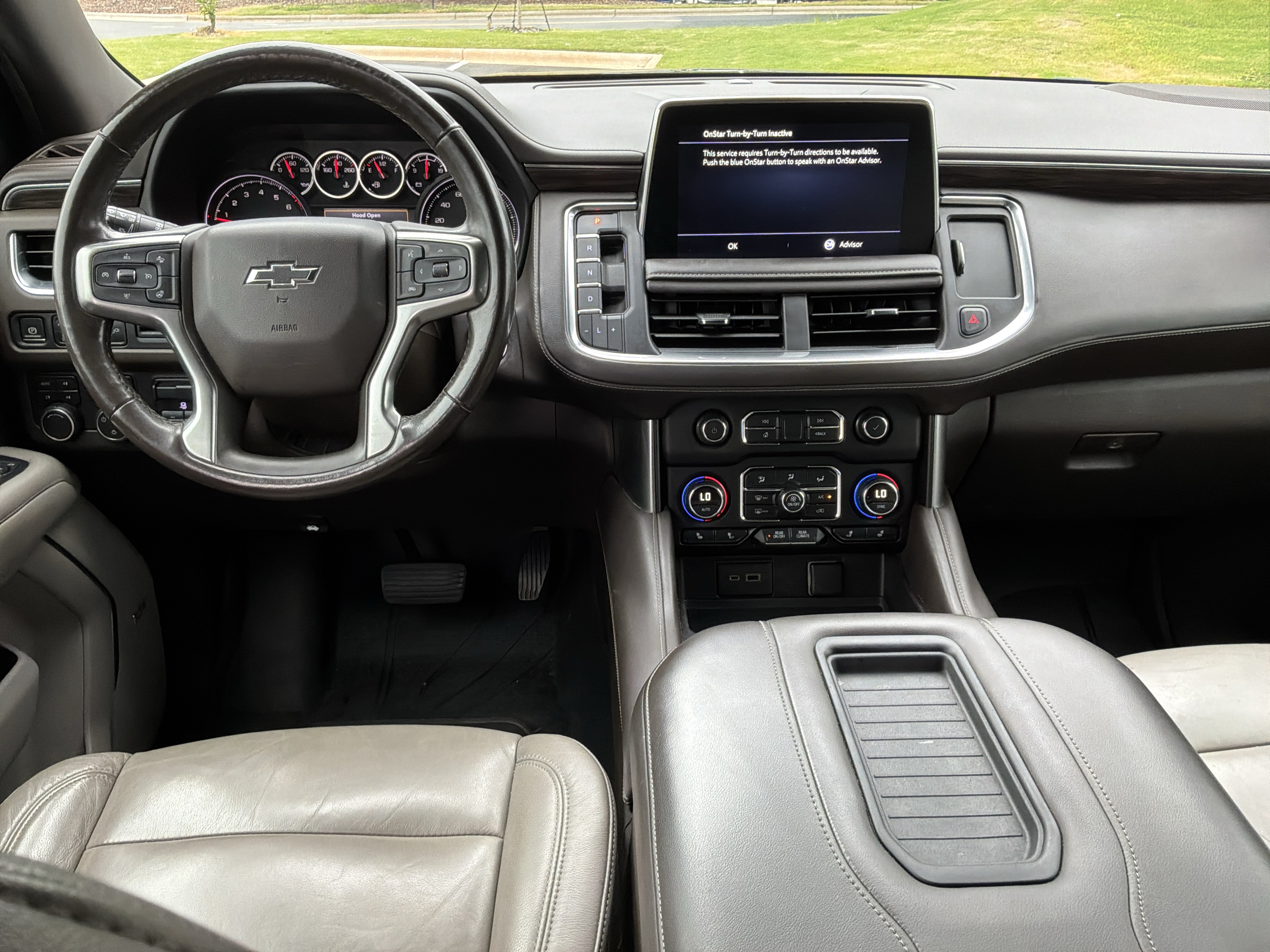 Used 2021 Chevrolet Tahoe Z71 w/ Z71 Signature Package AWD/4WD image 29