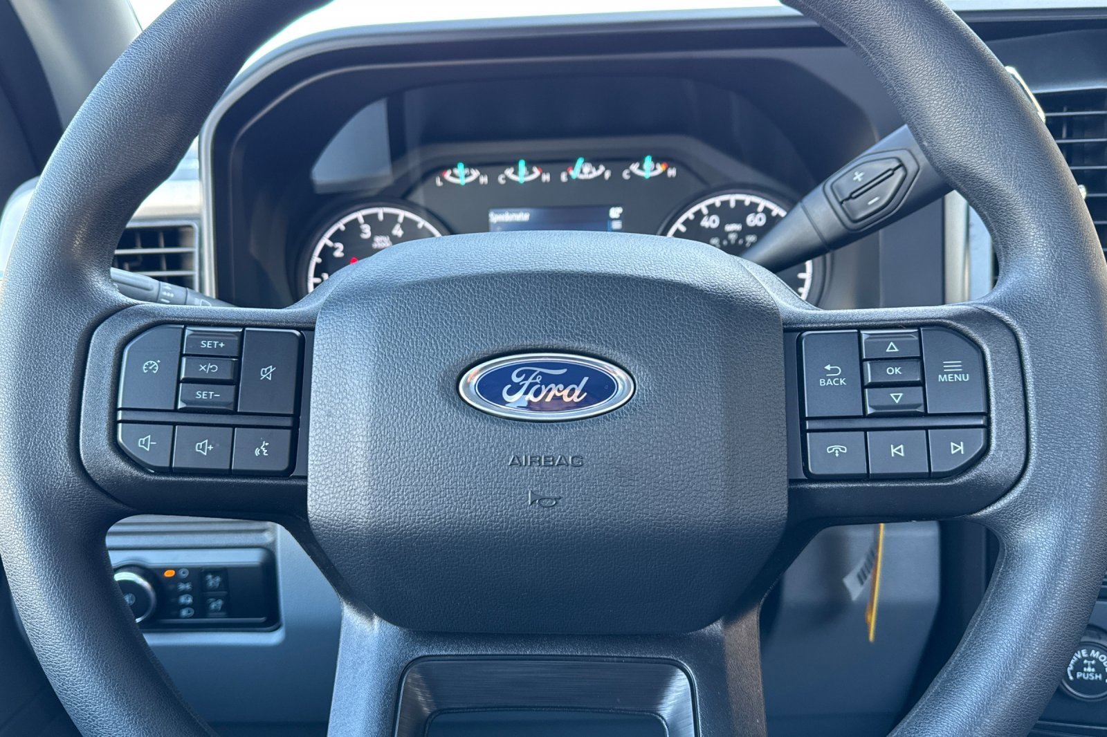 New 2025 Ford F250 XL w/ XL Chrome Package image 19