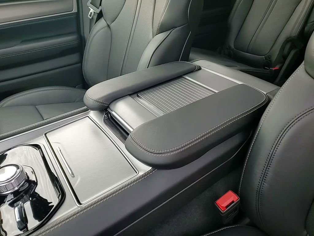 New 2026 Jeep Grand Wagoneer Limited w/ Premium Group II image 35