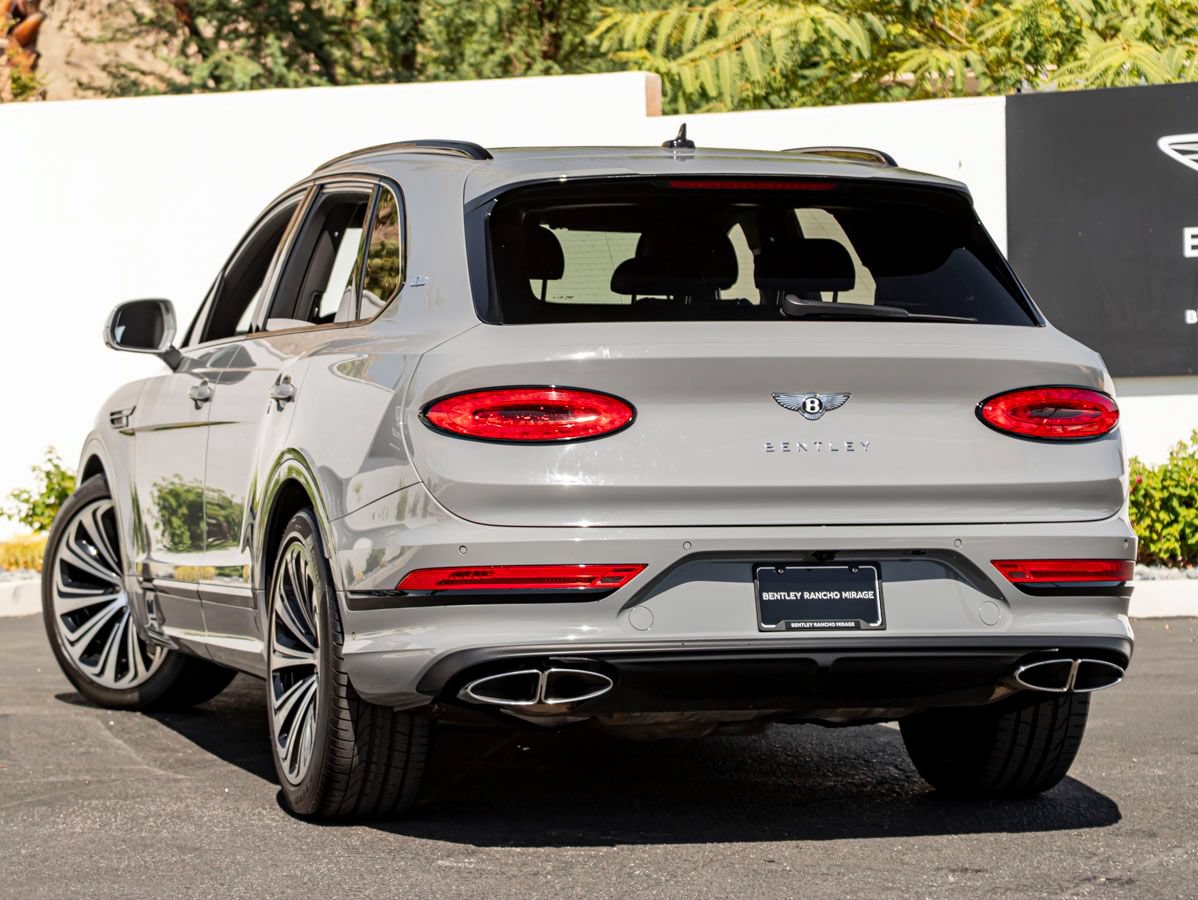 Certified 2022 Bentley Bentayga AWD/4WD image 3