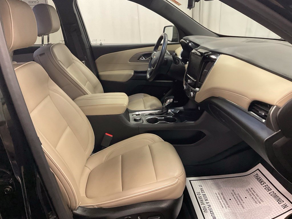 Used 2023 Chevrolet Traverse Premier w/ LPO, Floor Liner Package AWD/4WD image 28