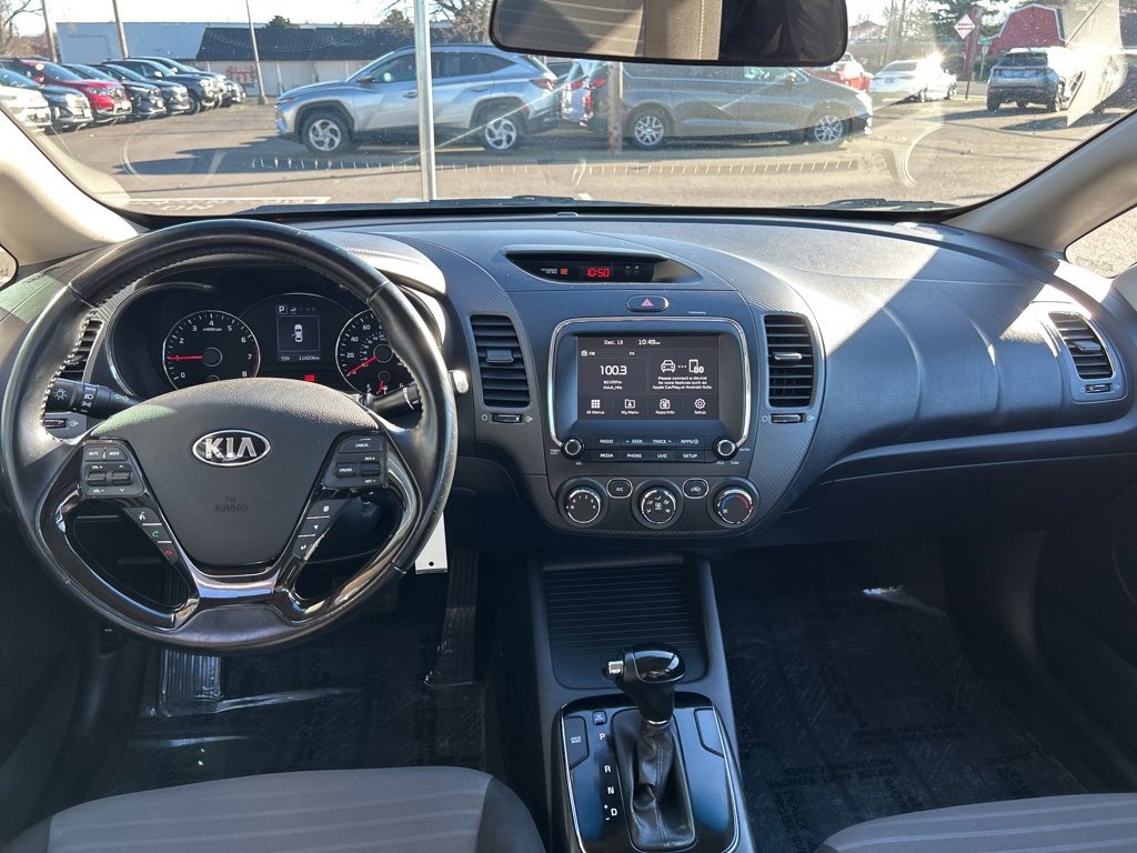 Used 2017 Kia Forte S image 18