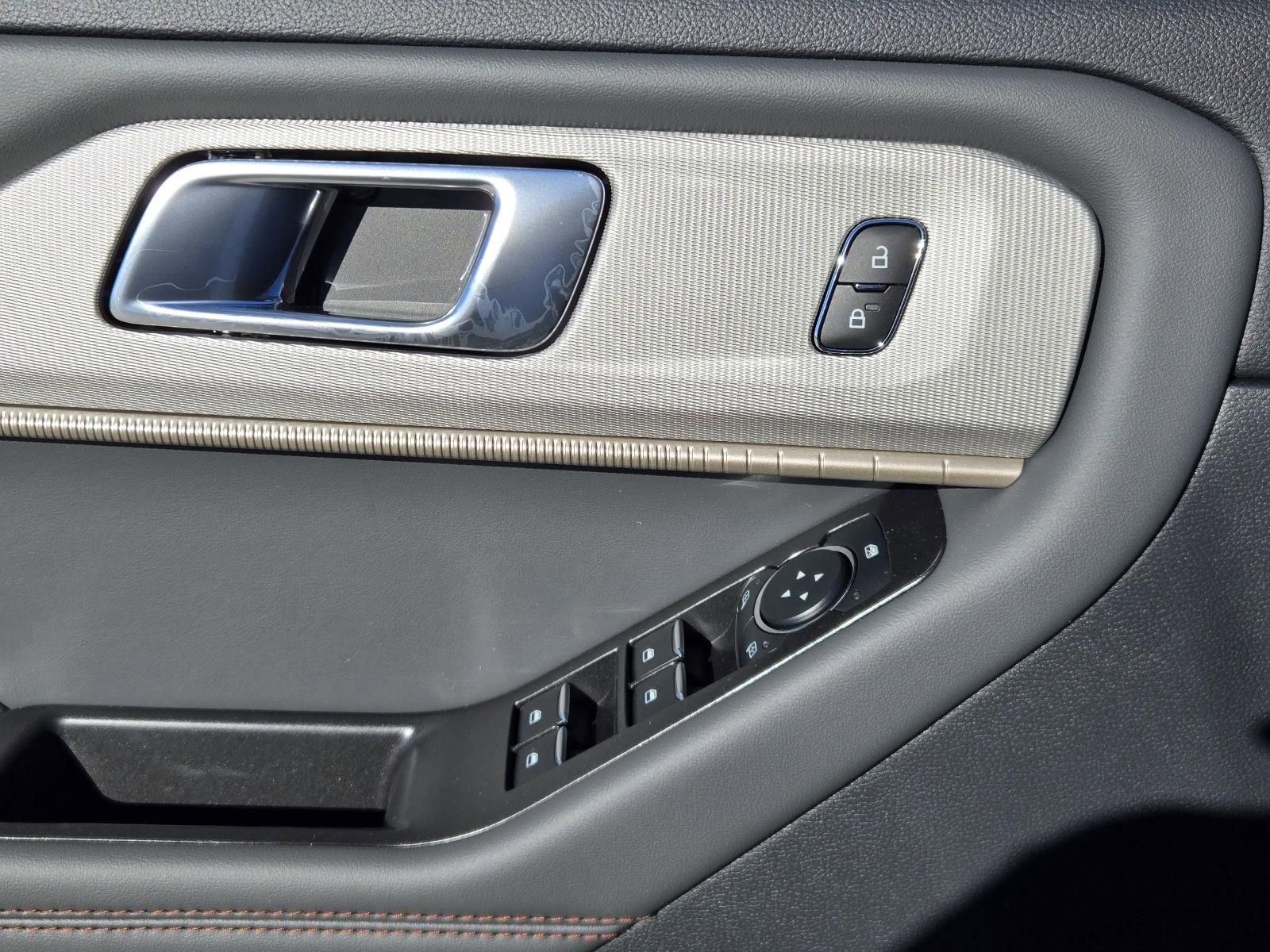 New 2026 Ford Explorer Active image 23