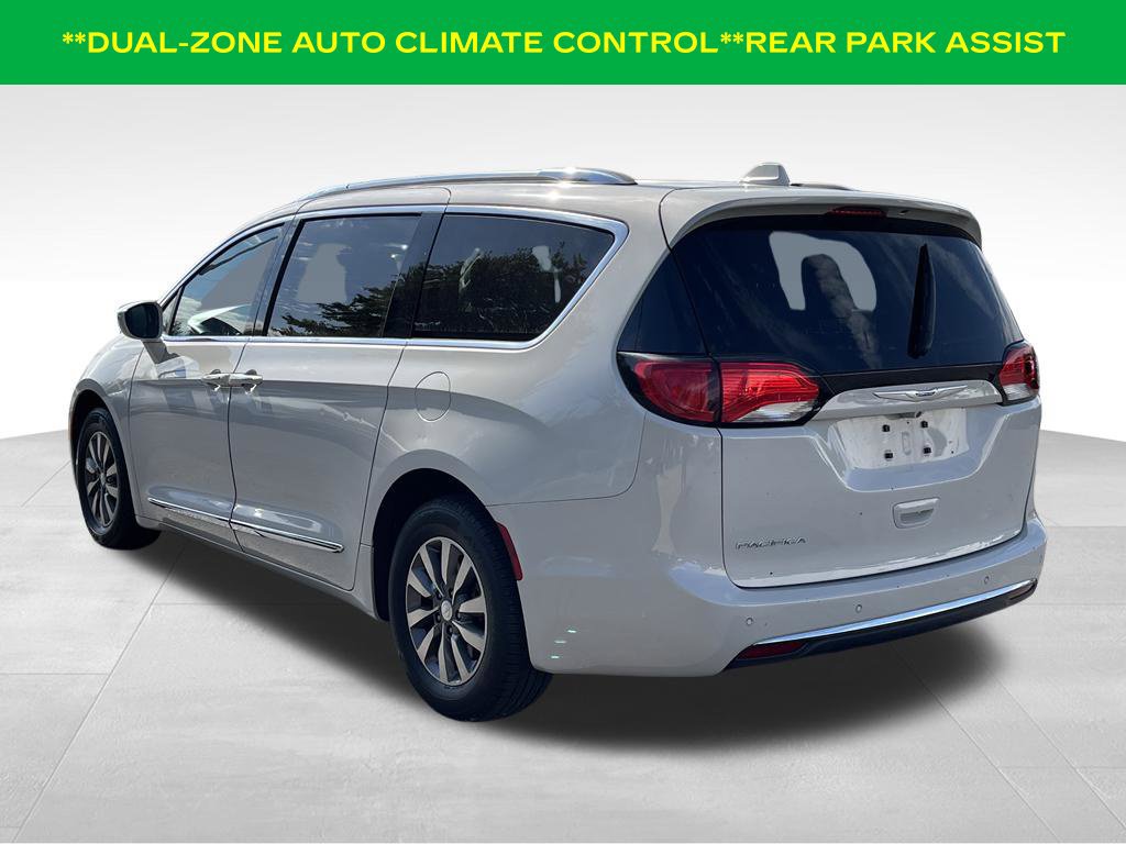 Used 2020 Chrysler Pacifica Touring-L Plus FWD image 11