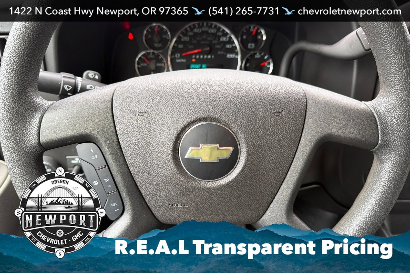 Used 2024 Chevrolet Express 3500 LT w/ LT Preferred Equipment Group RWD image 23