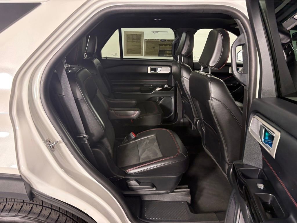 Certified 2023 Ford Explorer ST-Line w/ Class IV Trailer Tow Package image 37