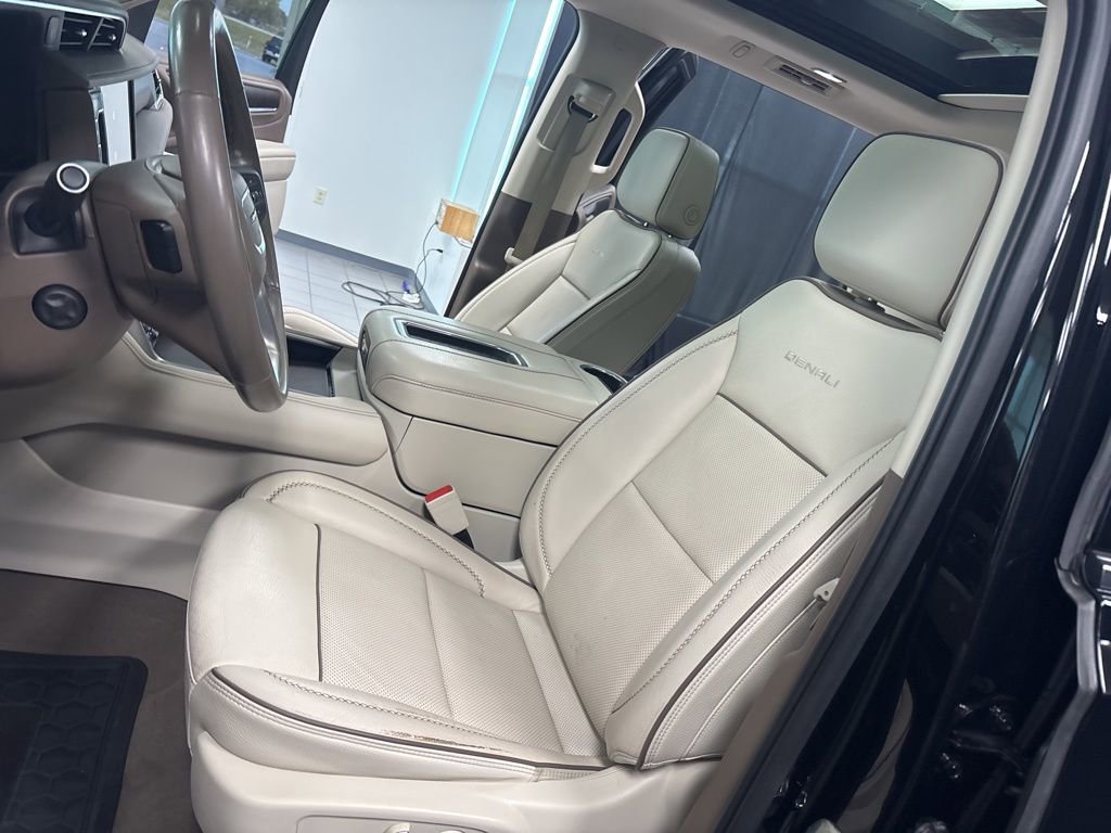Used 2022 GMC Yukon Denali w/ Max Trailering Package AWD/4WD image 29