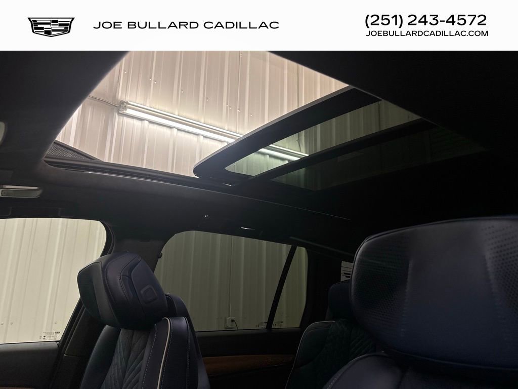 New 2026 Cadillac Vistiq Premium Luxury w/ LPO, Floor Liner Package image 35