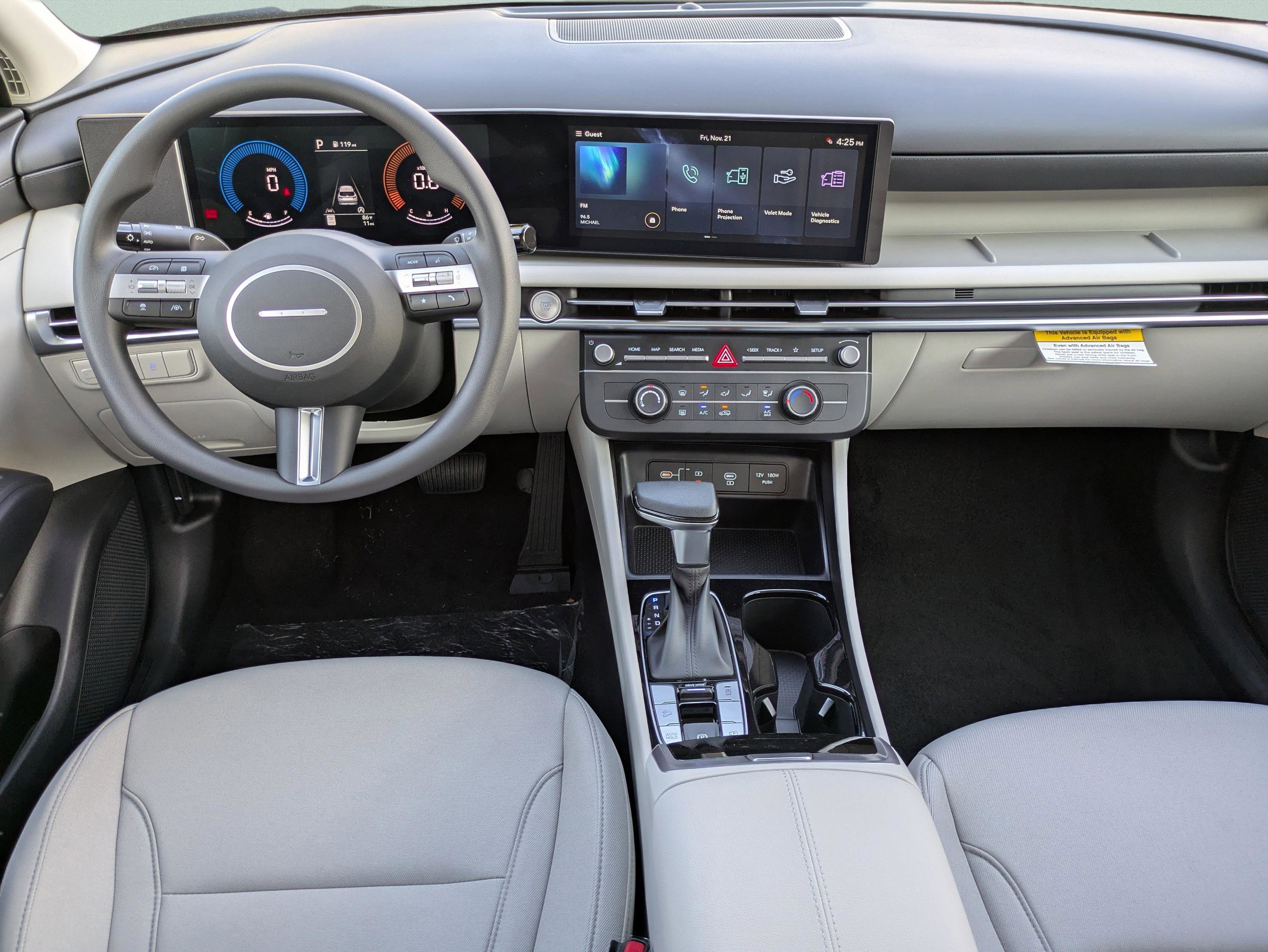 New 2026 Hyundai Tucson SE image 11