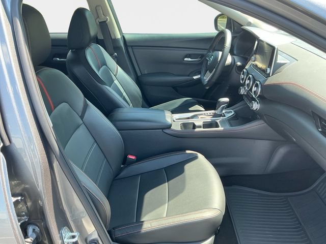 Used 2023 Nissan Sentra SR w/ SR Premium Package FWD image 18