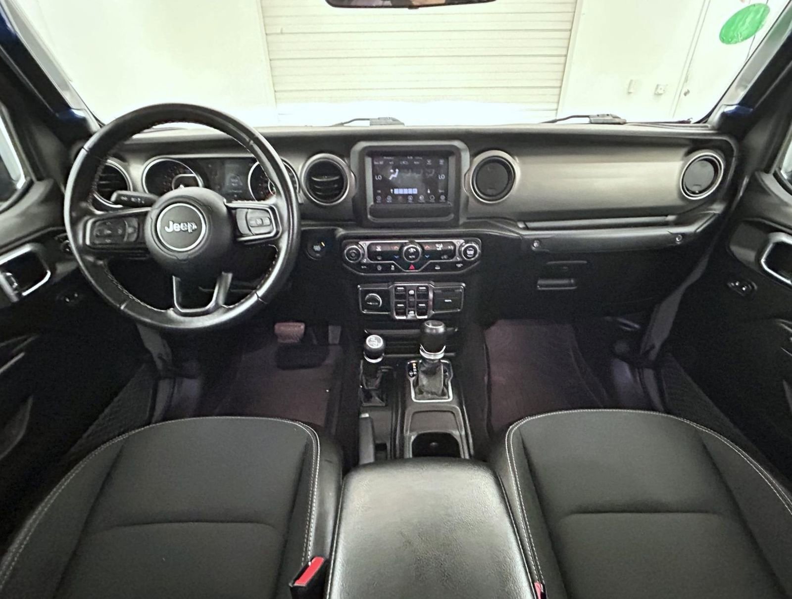 Used 2021 Jeep Gladiator Sport image 13