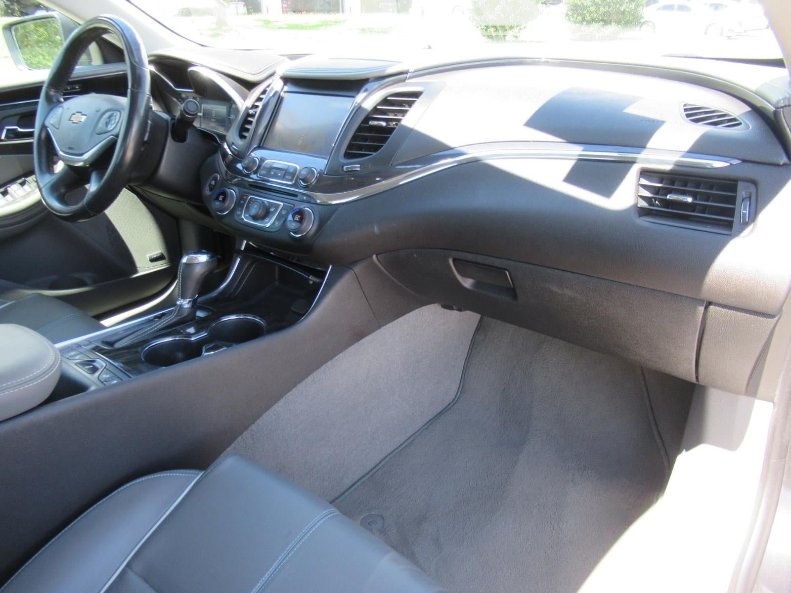 Used 2014 Chevrolet Impala LTZ FWD image 11