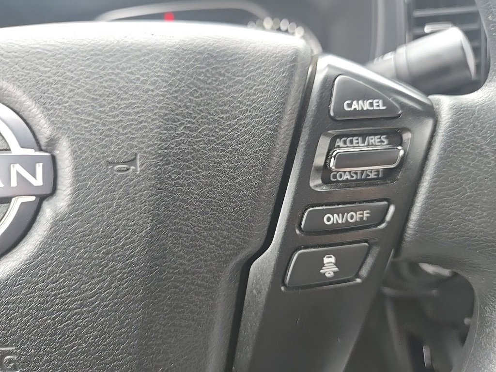 Used 2023 Nissan Frontier SV w/ Midnight Edition Package image 16