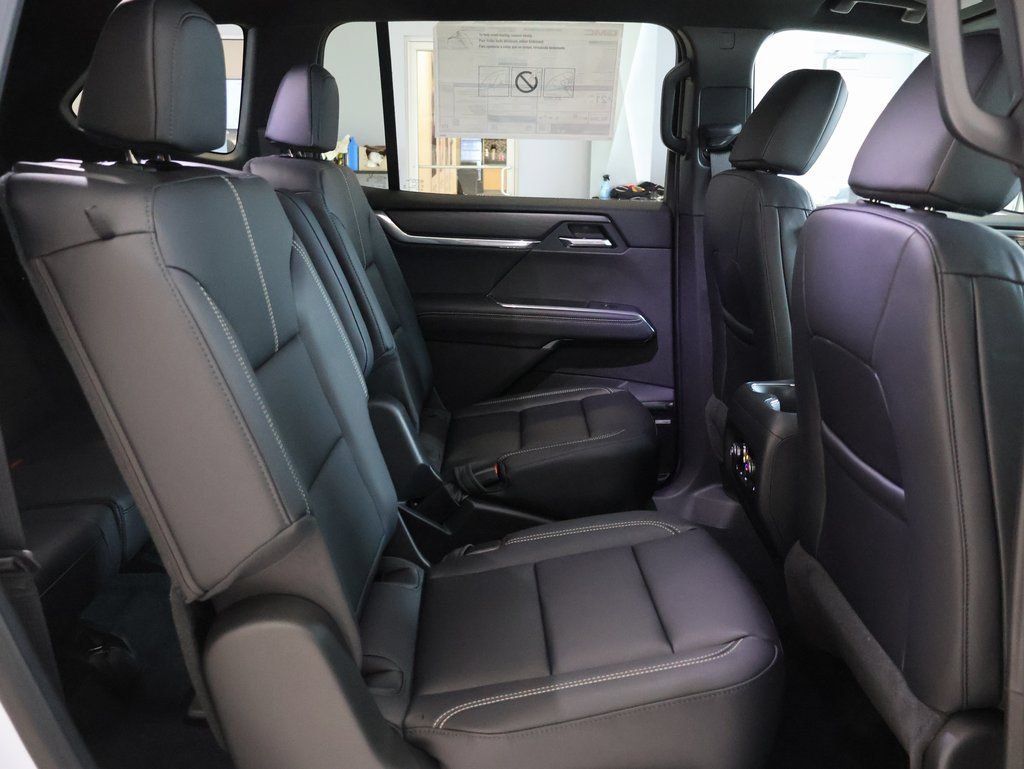 New 2026 GMC Acadia Elevation w/ Black Edition AWD/4WD image 33