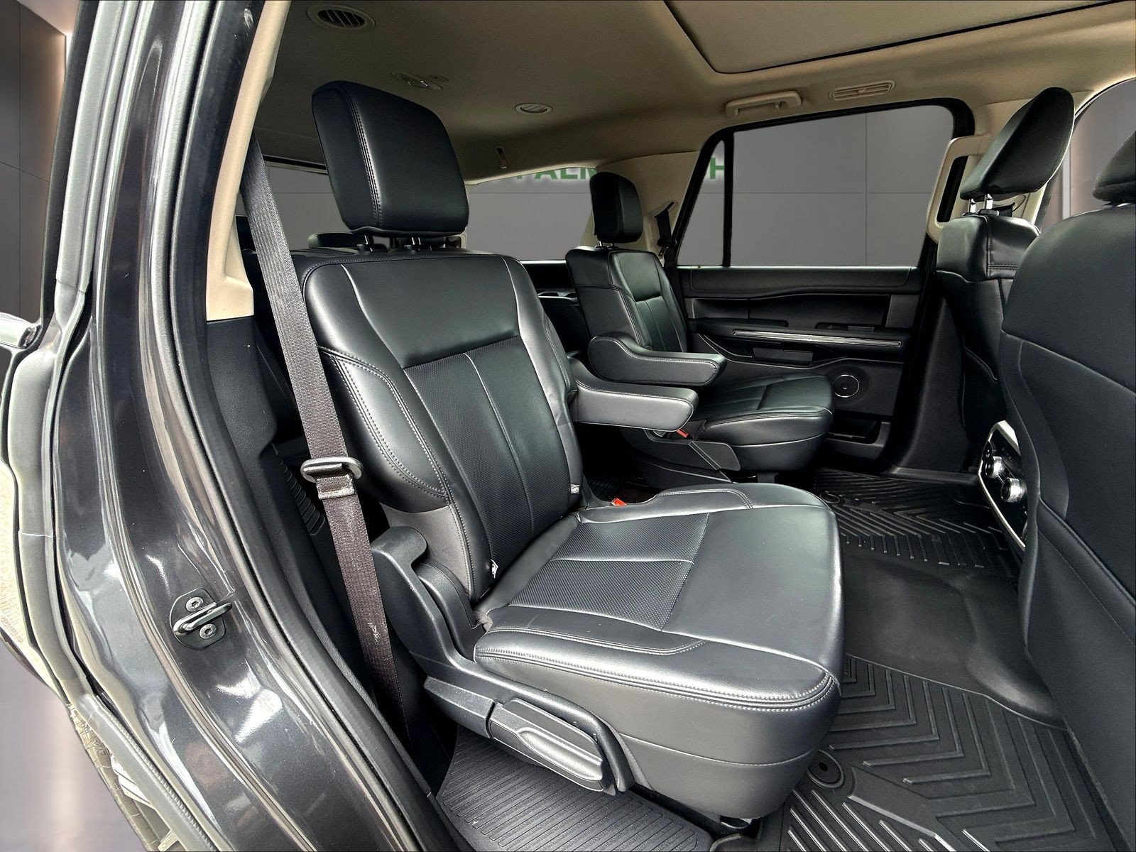Certified 2023 Ford Expedition XLT RWD image 27