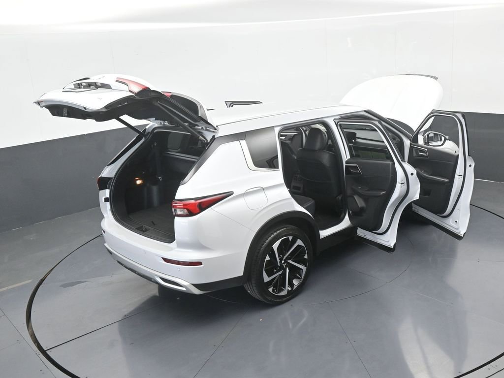 Used 2022 Mitsubishi Outlander SE image 74