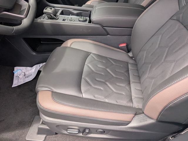 New 2026 Nissan Pathfinder Platinum AWD/4WD image 22