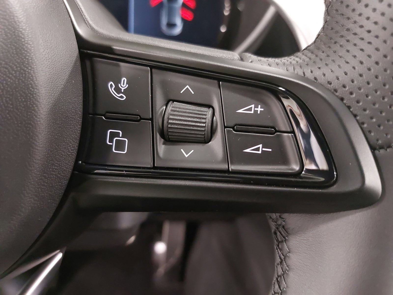 New 2025 Alfa Romeo Giulia w/ Veloce Package Rwd image 18