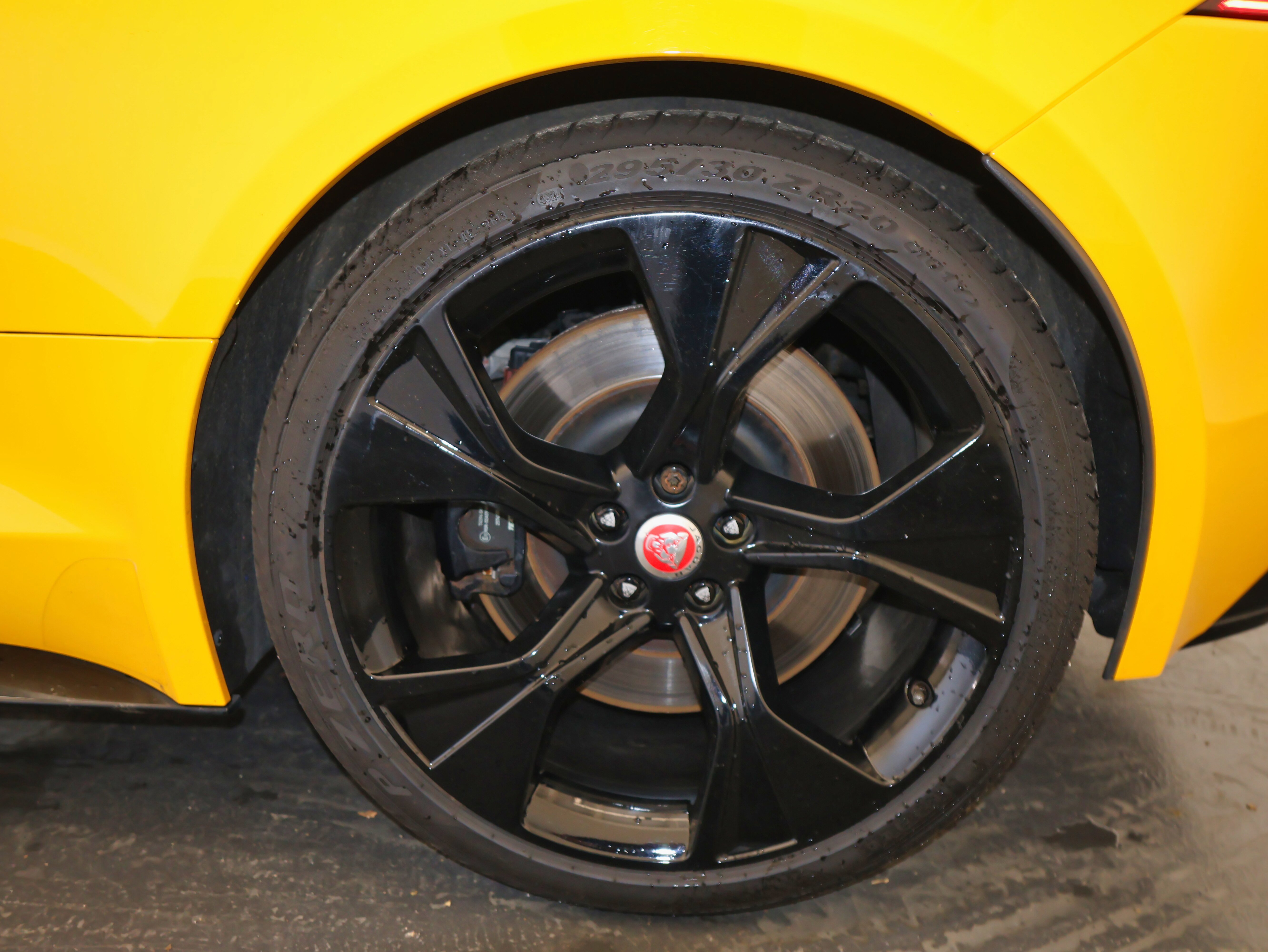 Used 2021 Jaguar F-TYPE R-Dynamic image 15