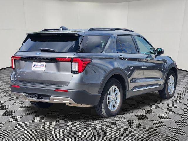 Used 2025 Ford Explorer Active w/ Active Comfort Package RWD image 5