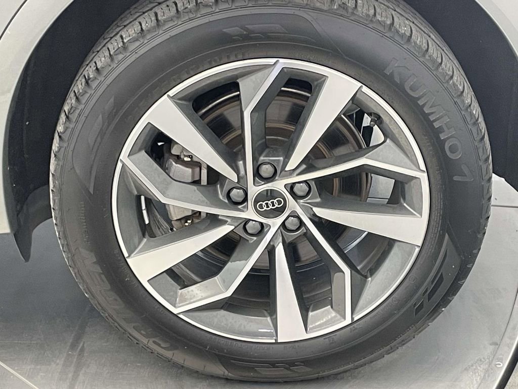 Certified 2023 Audi Q5 2.0T Premium w/ Convenience Package AWD/4WD image 12