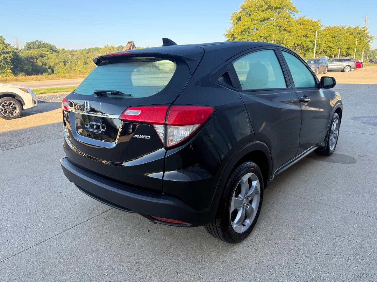 Used 2020 Honda HR-V LX image 5