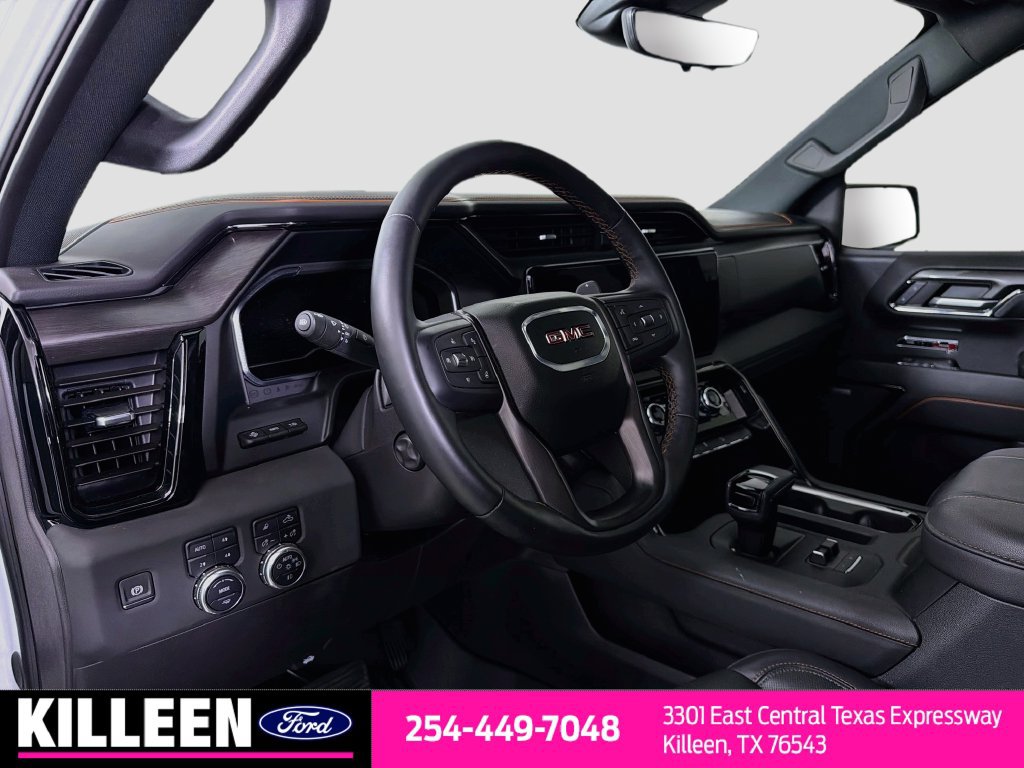 Used 2024 GMC Sierra 1500 AT4 w/ Technology Package AWD/4WD image 11