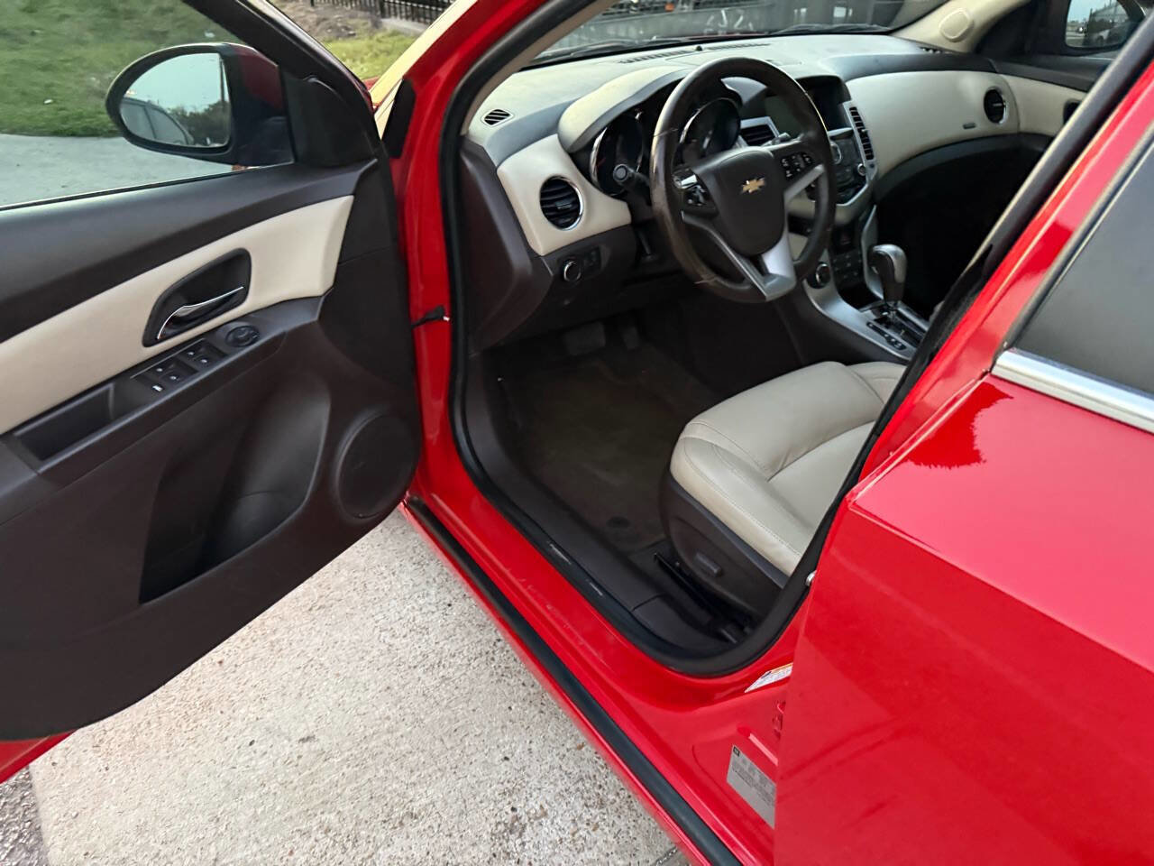 Used 2014 Chevrolet Cruze Diesel image 12