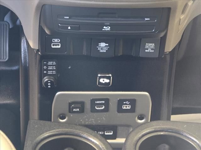 Used 2022 Honda Odyssey Touring image 20