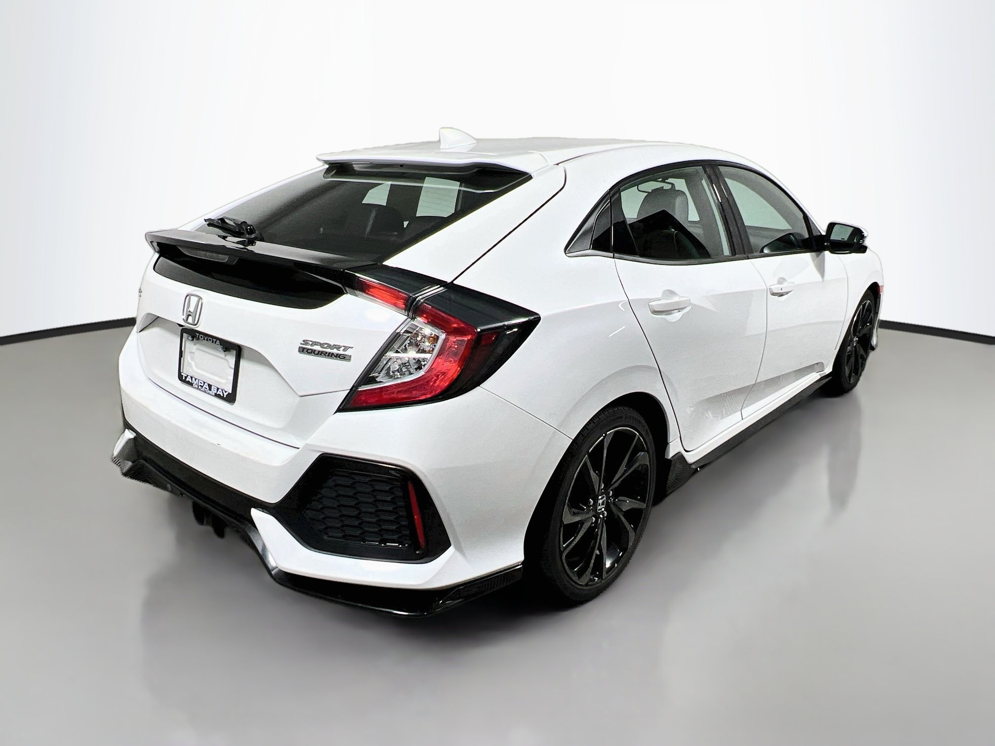 Used 2019 Honda Civic Sport Touring image 4