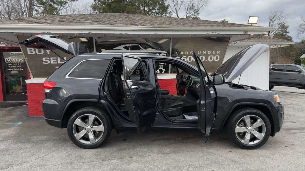 Used 2014 Jeep Grand Cherokee Limited w/ Trailer Tow Group IV AWD/4WD image 34