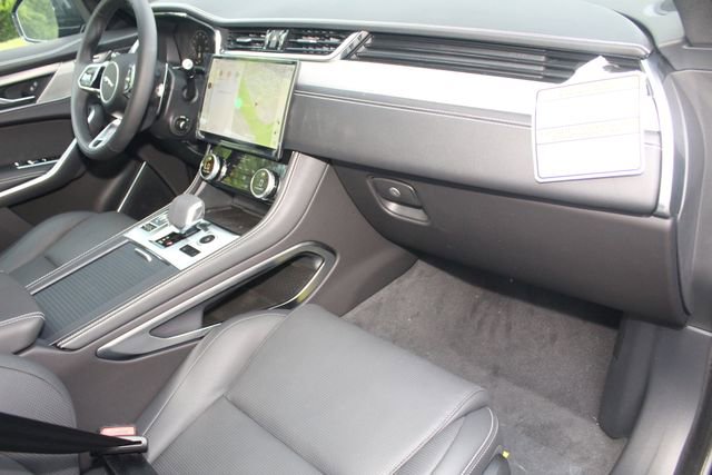 New 2026 Jaguar F-PACE R-Dynamic S image 24