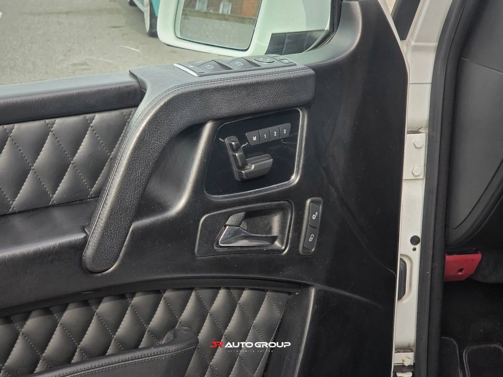 Used 2017 Mercedes-Benz G 65 AMG 4MATIC image 17