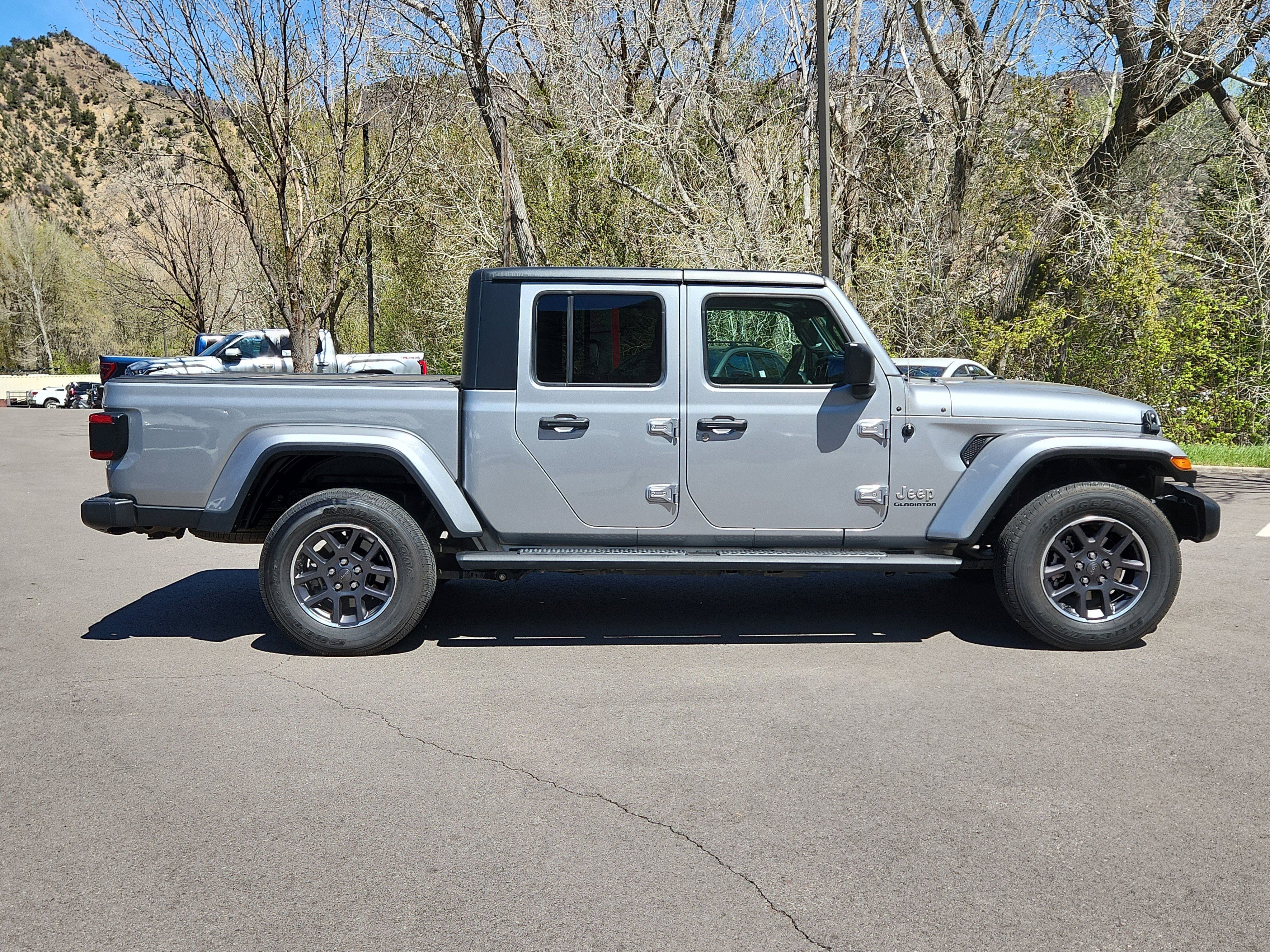 Used 2021 Jeep Gladiator Overland w/ Popular Equipment Package image 2