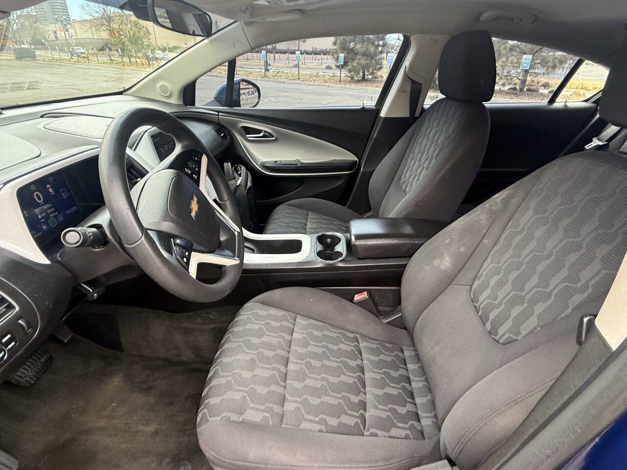 Used 2013 Chevrolet Volt FWD image 11