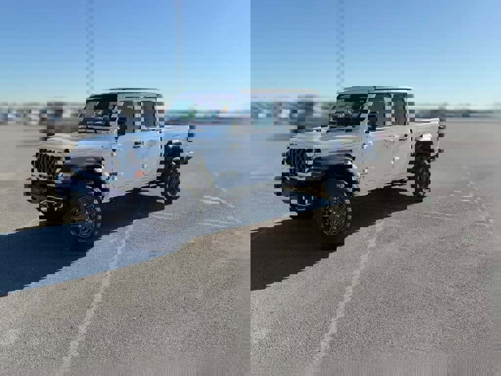 New 2026 Jeep Gladiator Sport image 4