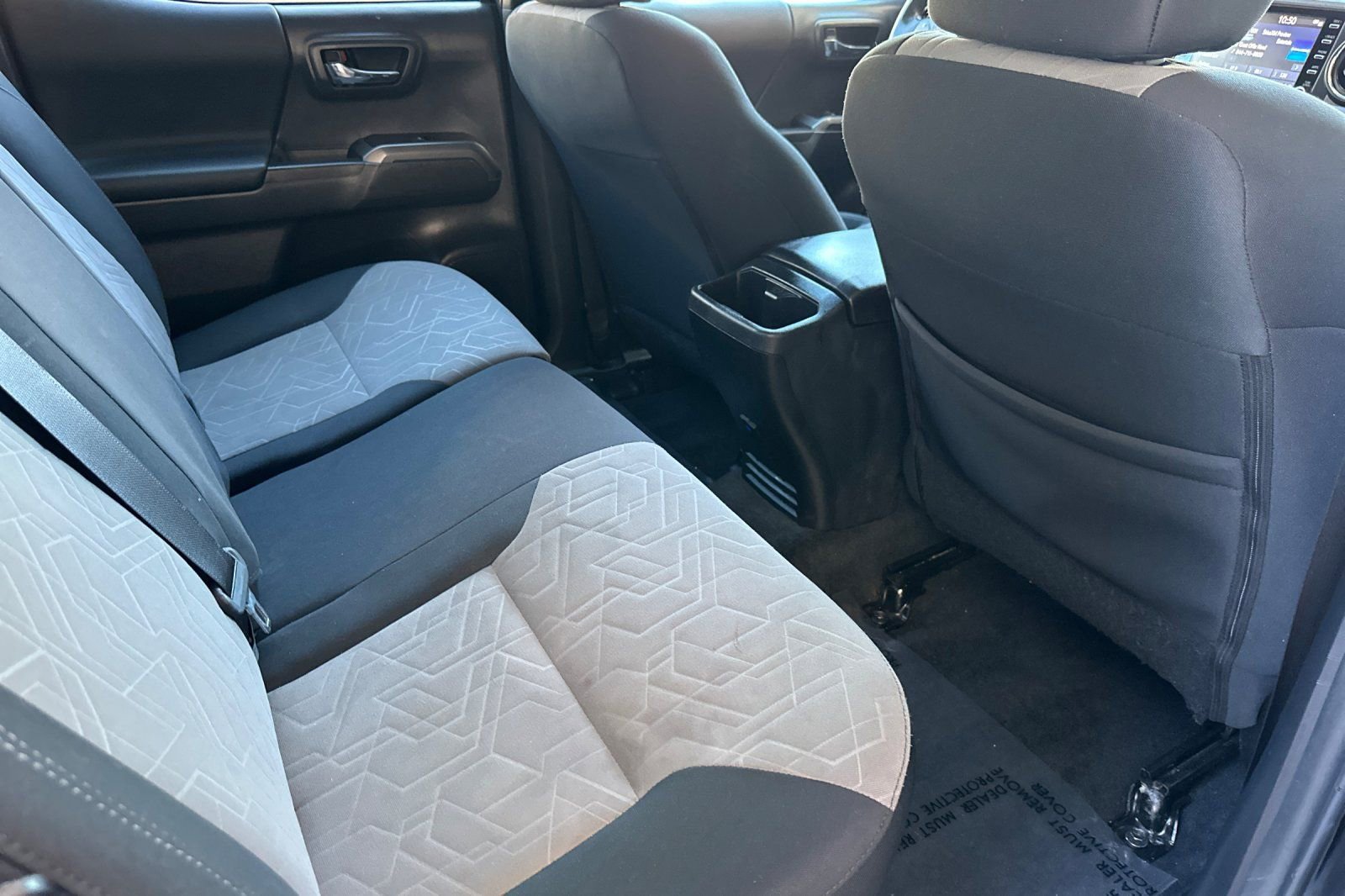 Used 2023 Toyota Tacoma TRD Sport w/ Black Out Package (TMS) image 18