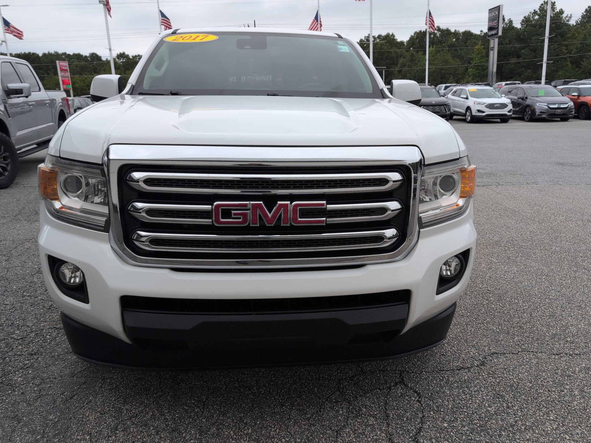 Used 2017 GMC Canyon SLE w/ SLE Convenience Package RWD image 5